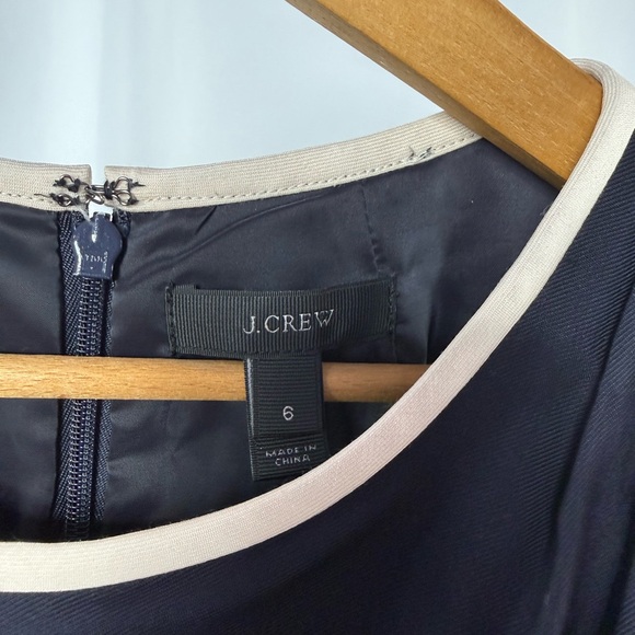 J. Crew‎ Sleeveless Sheath Dress in Navy with Pink Trim Size 6 - Picture 2 of 4